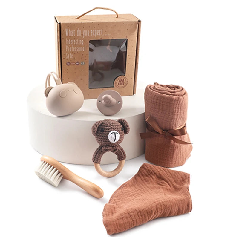 7PCS/Set Baby Bath Toys Kid Towel Cotton Blanket Baby Milestones Brush Rattle Bracelet Bibs Photography Supplies Baby Birth Gift