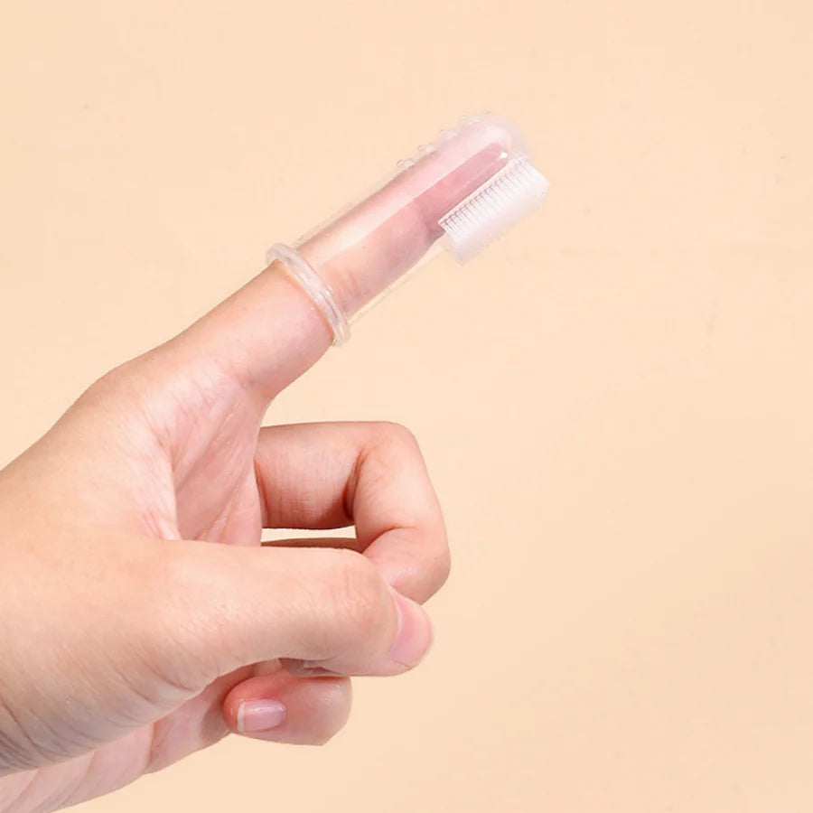 1 set of baby toothbrush, combing and care kit, children's nail clippers, nail file and scissors, infant daily care set