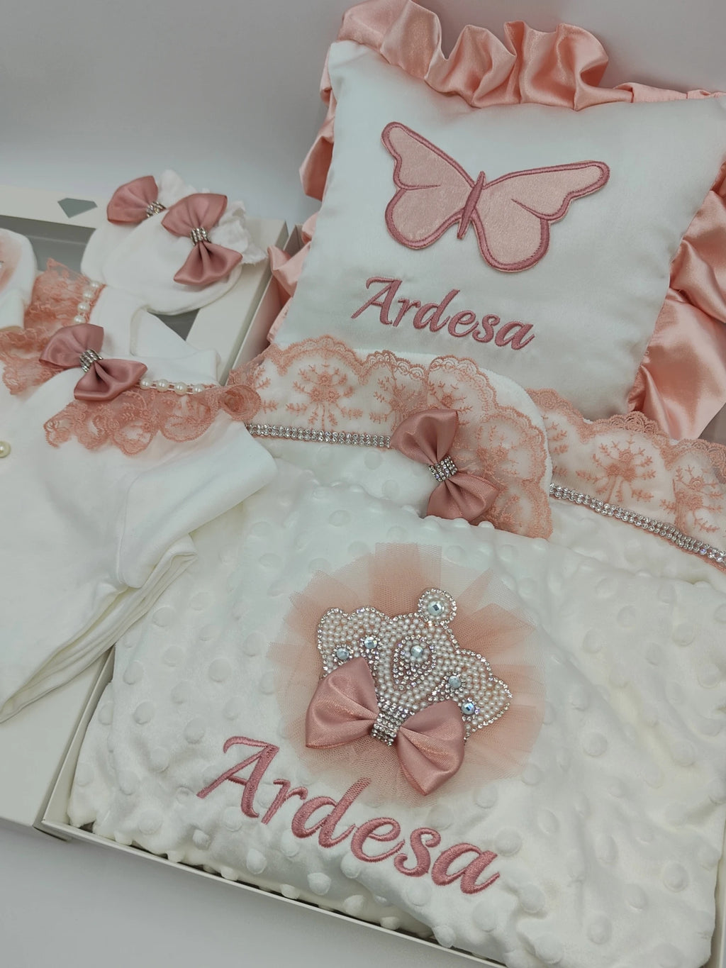 6pcs Newborn Baby Boy Outfits Kids Clothing Real Cotton Infant0 Products Shirt Pants Mittens Receiving Blanket